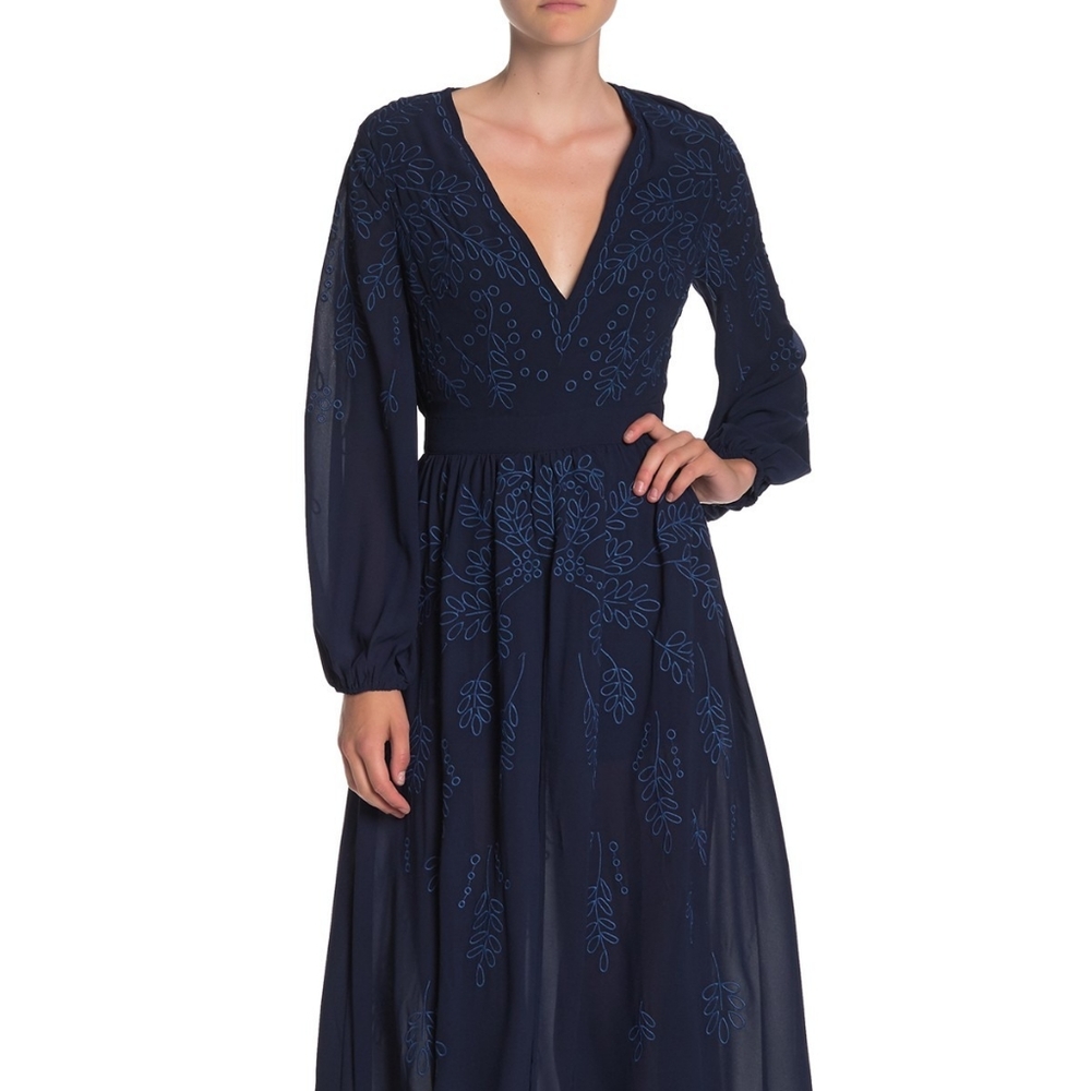 Honey Punch open back Maxi -Dress 💙